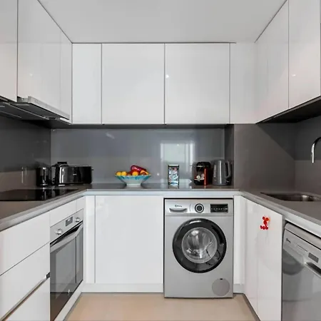 H&m Con Padel, Piscina Y Vistas Al Mar